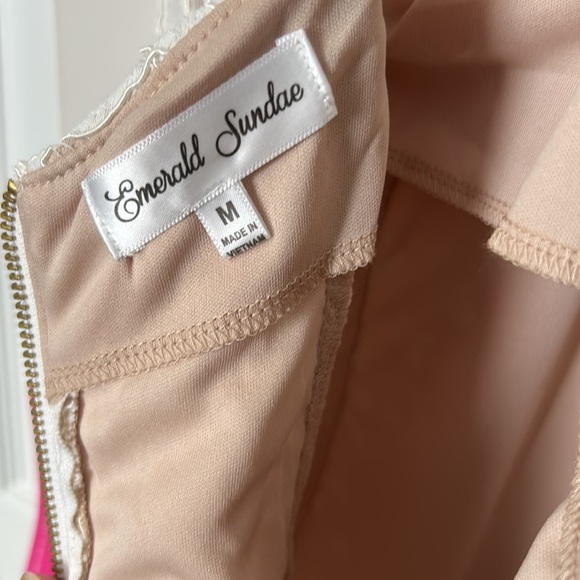 Halter lace cocktail dress - Picture 7 of 8